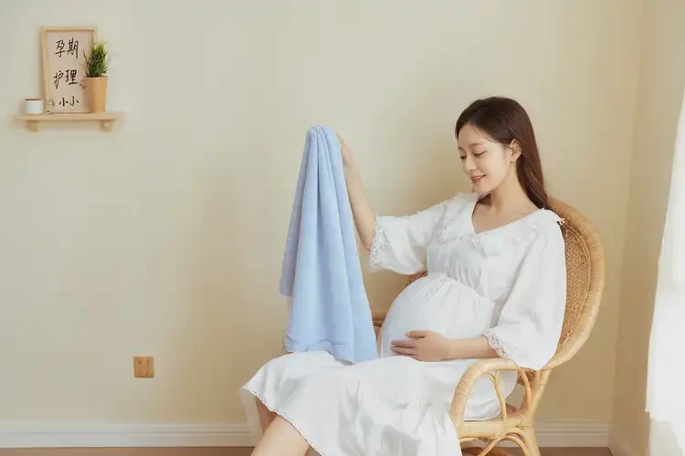 孕婦肛周經(jīng)常長(zhǎng)濕疹能夠徹底治愈嗎(圖1)