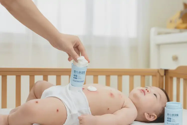 兒童肚子上偶爾長濕疹不管它會自己自愈嗎(圖3)