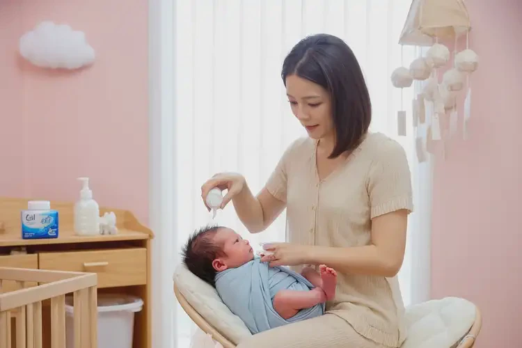 新生兒大腿經(jīng)常長濕疹不管它會自己自愈嗎(圖3)