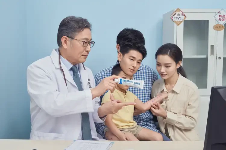 孩子肚子容易起濕疹不管它會(huì)自己自愈嗎(圖2)