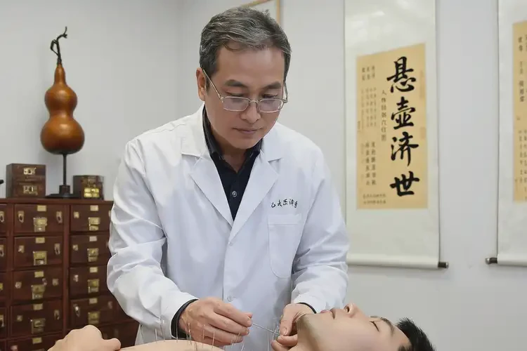 青少年肛周偶爾起濕疹能夠徹底治愈嗎(圖2)