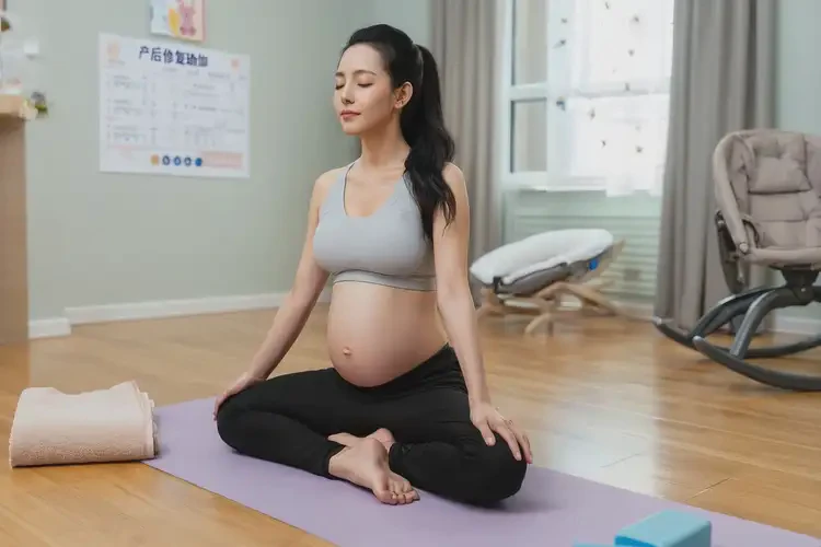 哺乳期媽媽脖子經(jīng)常長(zhǎng)濕疹不管它會(huì)自己自愈嗎(圖1)