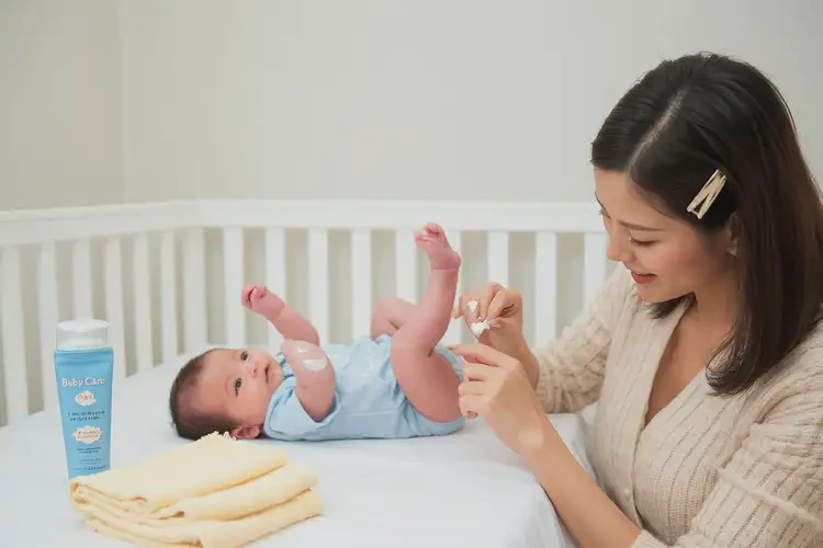 嬰幼兒手臂長濕疹不管它會自己自愈嗎(圖3)