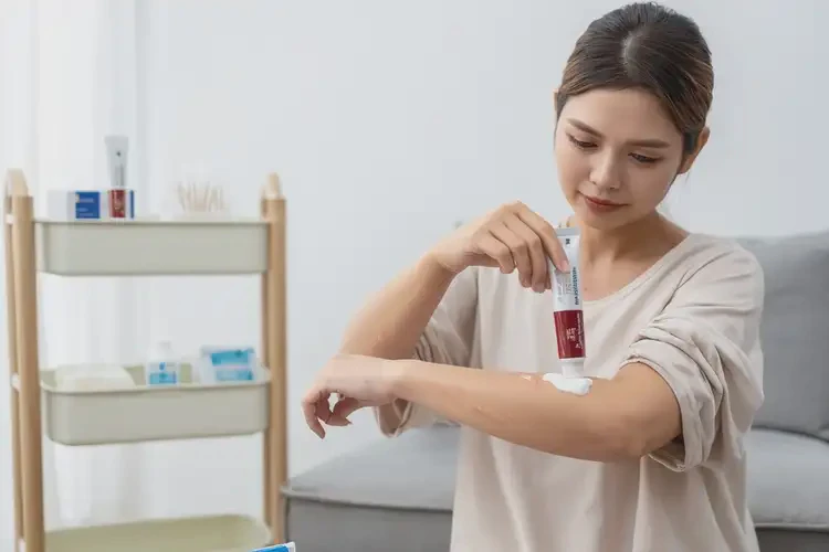 產(chǎn)婦脖子上出濕疹能徹底自愈嗎(圖2)