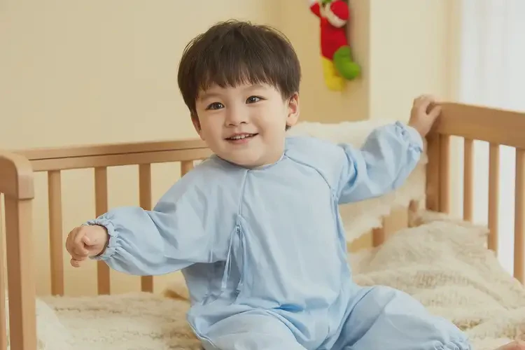 小兒肚子起濕疹可以徹底自愈嗎(圖2)