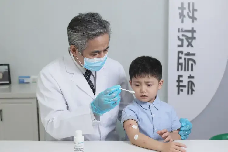 小孩全身出濕疹可以徹底自愈嗎(圖3)