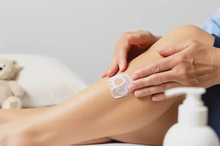 老人大腿有濕疹能靠自己自愈嗎(圖1)