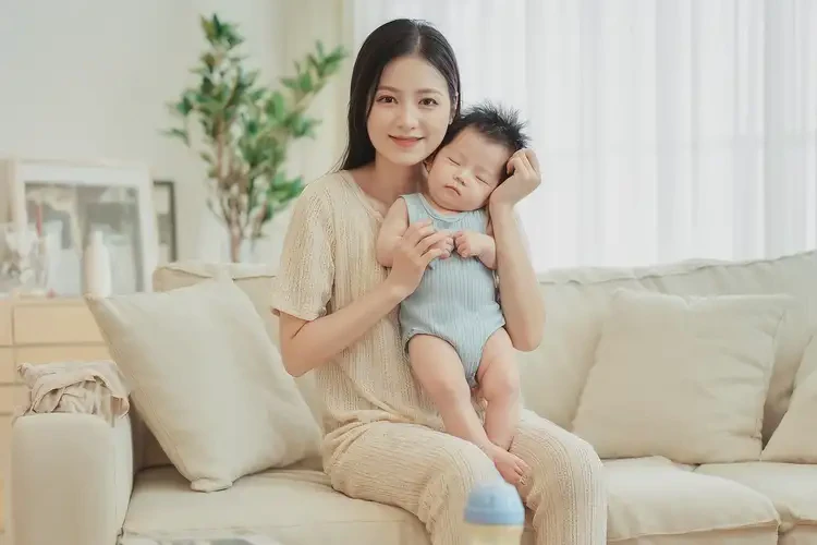 產(chǎn)婦臉上經(jīng)常起濕疹可以徹底自愈嗎(圖1)