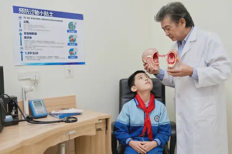 小學(xué)生肚子偶爾長(zhǎng)濕疹能不能徹底自愈(圖1)