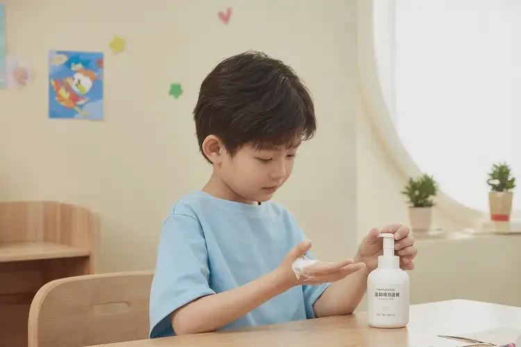 兒童手臂長濕疹不管它會自己好嗎(圖2)