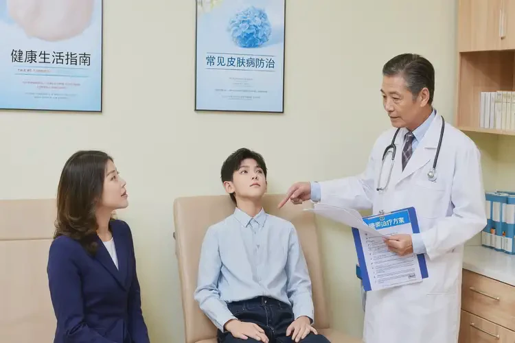 青少年脖子容易起濕疹不管它會自己自愈嗎(圖2)