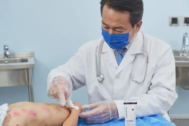 孩子肚子上長濕疹能徹底自愈嗎(圖3)