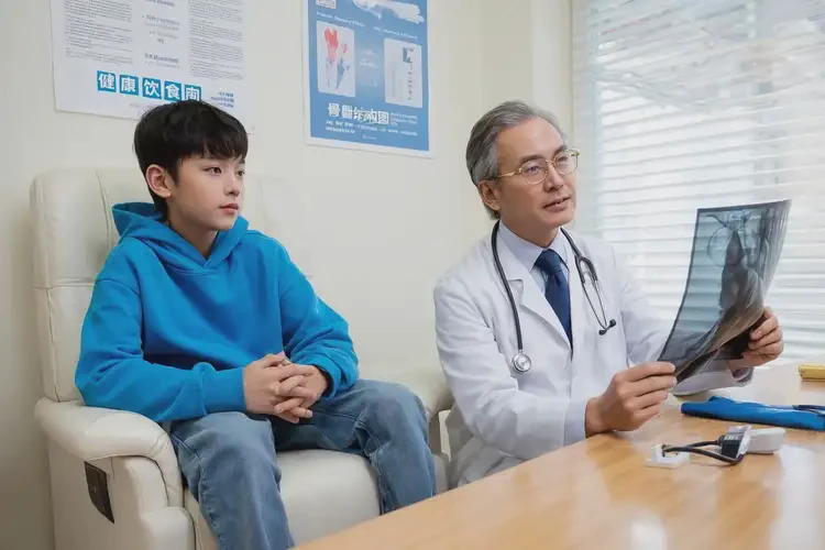 青少年面部經(jīng)常長濕疹能徹底自愈嗎(圖1)