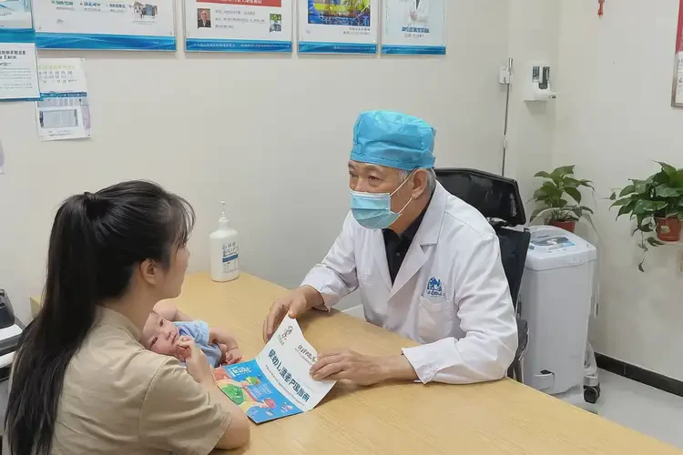 寶寶四肢起濕疹能夠徹底治愈嗎(圖1)