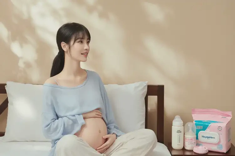 產(chǎn)婦肚子上偶爾起濕疹不管它會(huì)自己痊愈嗎(圖1)