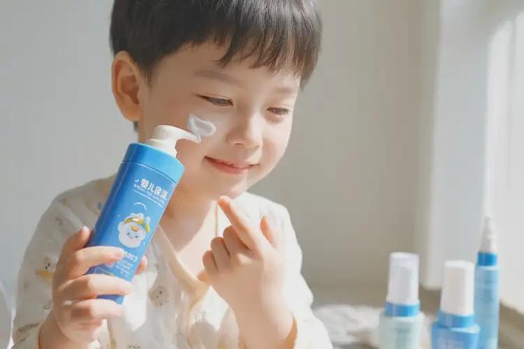 小兒臉上經(jīng)常起濕疹能夠徹底治愈嗎(圖2)