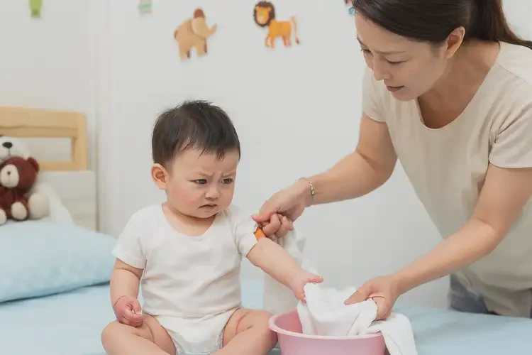 寶寶手臂上偶爾長濕疹可不可以徹底自愈(圖2)