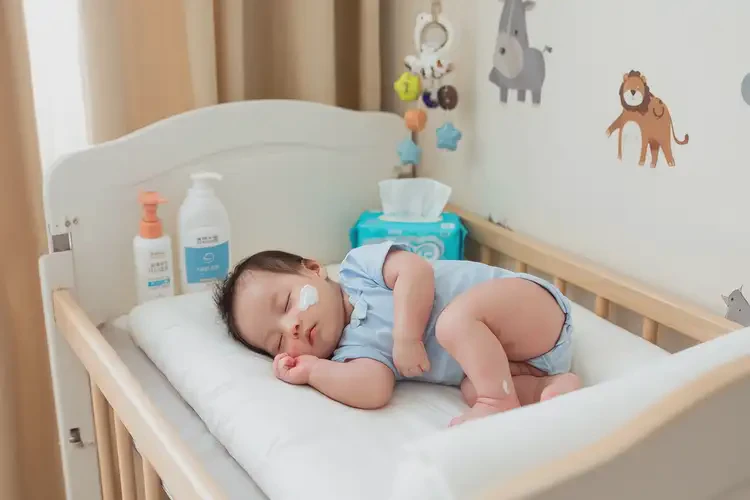 婴儿手臂出现湿疹能靠自己自愈吗(图3)