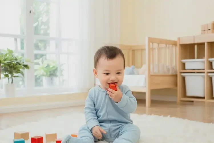 寶寶小腿容易長濕疹能夠徹底治愈嗎(圖1)