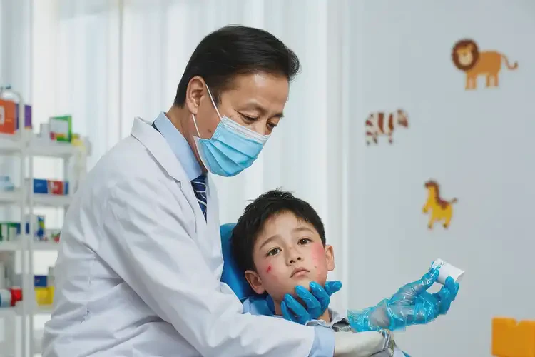 少兒面部經(jīng)常長濕疹能徹底自愈嗎(圖3)