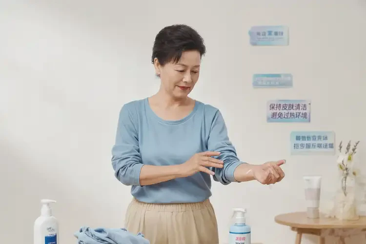 男人四肢有濕疹不管它會自己好嗎(圖1)