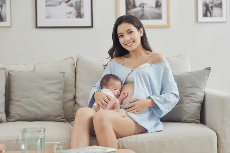 哺乳期媽媽肚子經(jīng)常起濕疹可不可以徹底自愈(圖2)