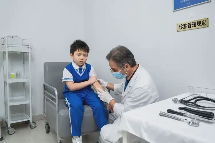 小學(xué)生屁股上起濕疹能靠自己自愈嗎(圖3)