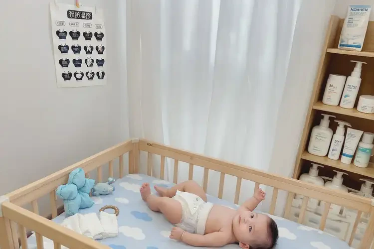 小兒屁股上容易長濕疹不管它會自己自愈嗎(圖3)