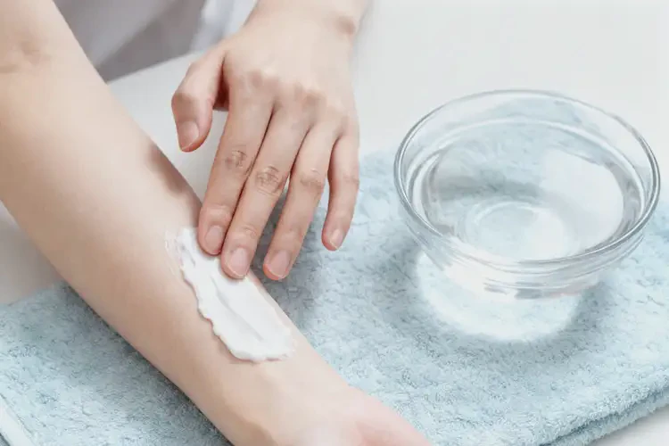 女人四肢經(jīng)常起濕疹能徹底自愈嗎(圖2)