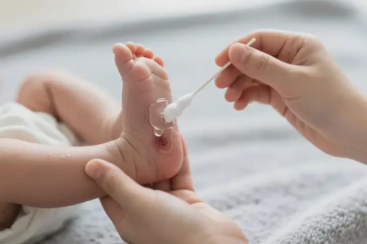 新生兒腳上有濕疹能夠徹底治愈嗎(圖2)