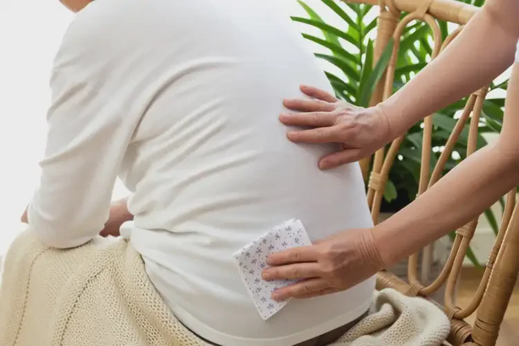 高龄老人肛周经常起湿疹不管它会自己好吗(图2)