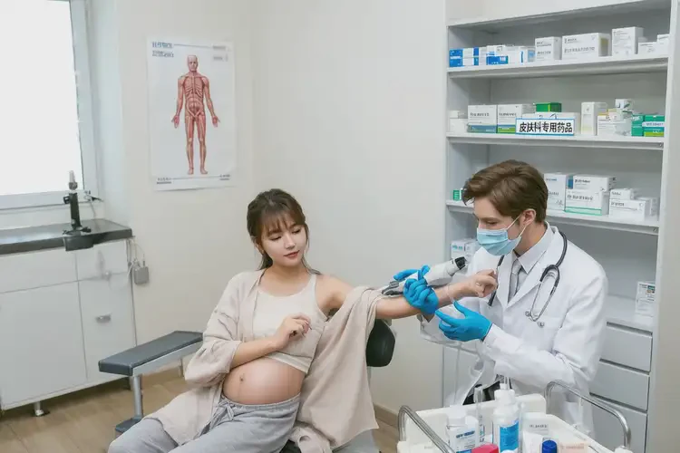 哺乳期媽媽屁股出濕疹能徹底自愈嗎(圖1)