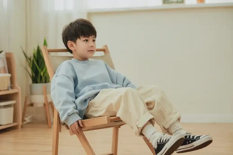 小學(xué)生小腿有濕疹不管它會(huì)自己好嗎(圖1)