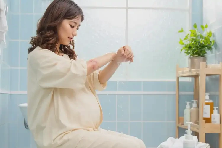 孕婦脖子起濕疹能夠徹底治愈嗎(圖1)