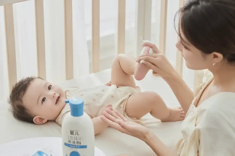 嬰幼兒大腿經(jīng)常長濕疹不管它會自己好嗎(圖4)