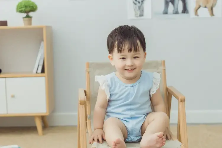 少兒面部經(jīng)常長濕疹能徹底自愈嗎(圖1)