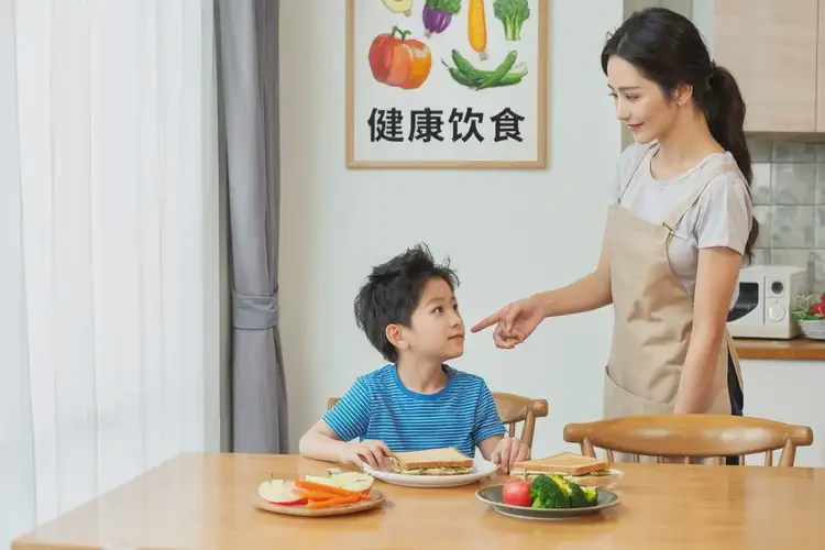 少兒手臂上長(zhǎng)濕疹能夠徹底治愈嗎(圖1)