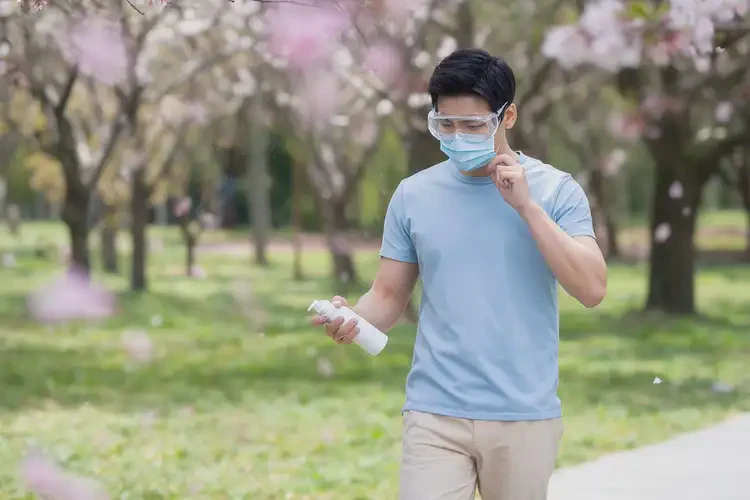 青年人小腿出濕疹能徹底自愈嗎(圖1)