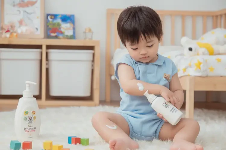 幼兒四肢出現(xiàn)濕疹可不可以徹底自愈(圖2)