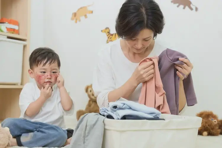 小孩面部經(jīng)常長濕疹不管它會自己自愈嗎(圖2)