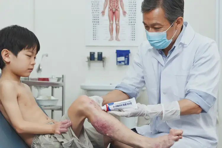 小兒腳上長濕疹能徹底自愈嗎(圖3)