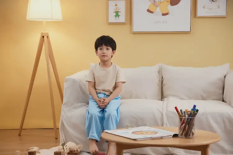 兒童小腿經(jīng)常長濕疹不管它會自己自愈嗎(圖1)