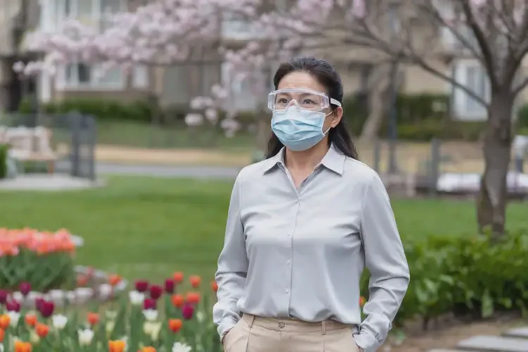 女人屁股經(jīng)常長濕疹不管它會自己痊愈嗎(圖2)