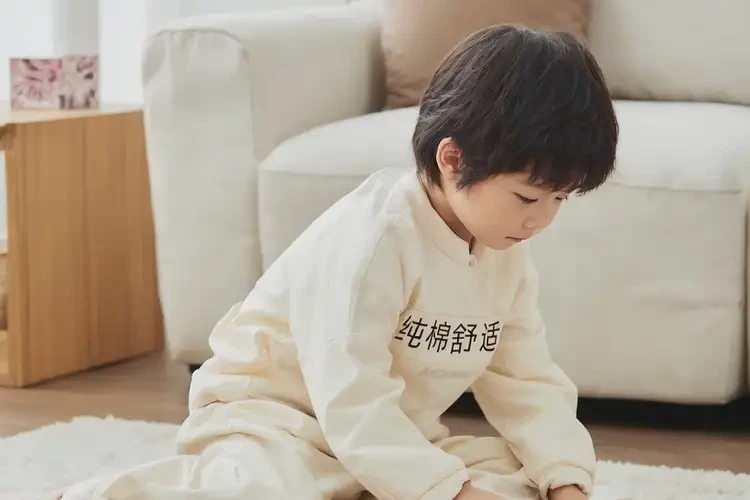 少兒手臂上出現(xiàn)濕疹能靠自己自愈嗎(圖2)