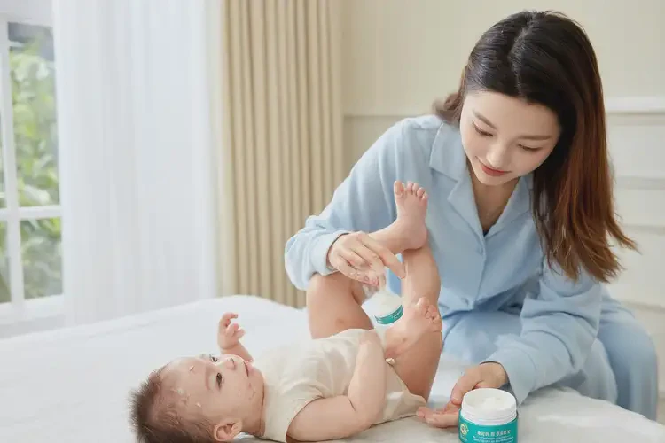 嬰幼兒全身出現(xiàn)濕疹可以徹底自愈嗎(圖3)