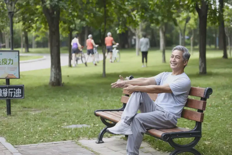 男人肚子上長濕疹能徹底自愈嗎(圖1)