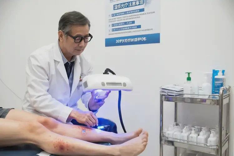 女人小腿上有濕疹能不能徹底自愈(圖1)