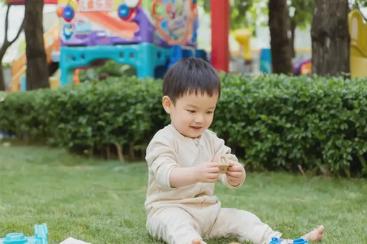 幼儿屁股上出现湿疹可不可以彻底自愈(图1)