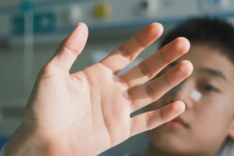 青年人手上起濕疹不管它會自己自愈嗎(圖4)