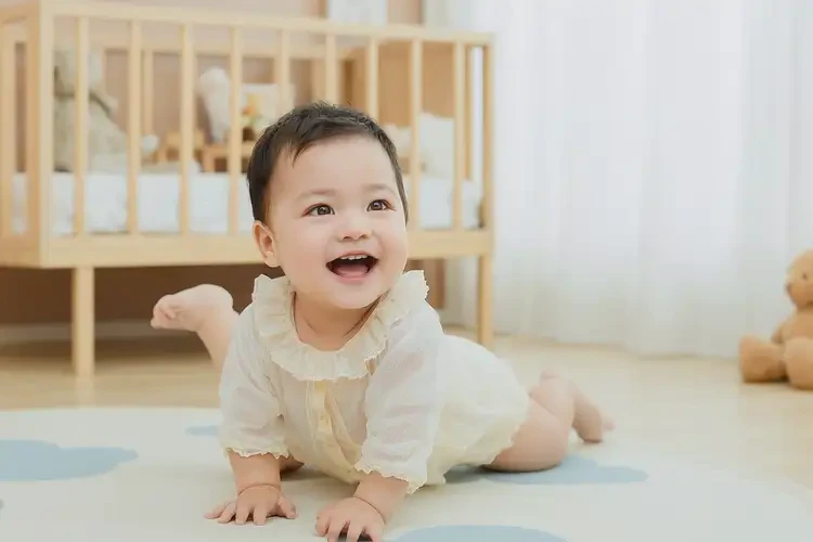 寶寶大腿上出現(xiàn)濕疹不管它會自己痊愈嗎(圖1)